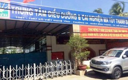 Học viên khống chế, cứa cổ bảo vệ để trốn trại cai nghiện