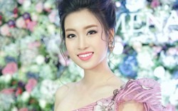 Mỹ Linh diện style gợi cảm, lấn át diva Hồng Nhung