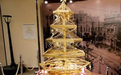 Lóa mắt với cây thông Noel làm bằng vàng ròng ở Tokyo