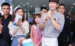 Rừng fan nữ gào thét chào đón "người tình Nhã Phương"