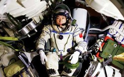 “Tiếng gõ cửa” tàu vũ trụ khiến phi hành gia TQ khiếp vía