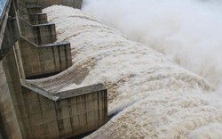 Phú Yên: Các thủy điện bắt đầu tăng lưu lượng xả lũ