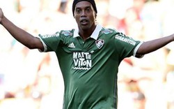 Hàng trăm CĐV cầu xin Ronaldinho về chơi cho Chapecoense