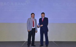 BAC A BANK "thắng kép" tại Vietnam Outstanding Banking Awards 2016