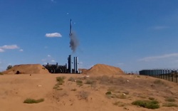 "Rồng lửa" S-300 Nga nổ khi phóng, phá tan xe điều khiển
