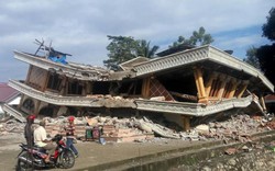 52 người chết, hàng loạt nhà đổ vì động đất ở Indonesia