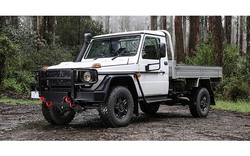 Mercedes ra mắt bán tải dựa trên G-Class