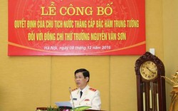 Thăng cấp bậc hàm cho tân Thứ trưởng Bộ Công an