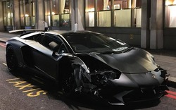 Sinh viên phá nát hàng hiếm Lamborghini Aventador SV