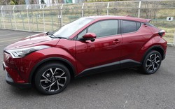 Ra mắt Toyota C-HR giá 484 triệu đồng