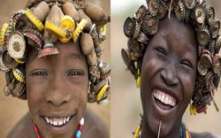 Kì dị kiểu trang sức "đội rác lên đầu" của người Ethiopia