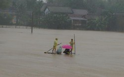 Quảng Nam: 1 thanh niên mất tích trong nước lũ do lật ghe