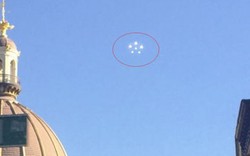Phát hiện UFO với 6 vầng sáng tròn trên bầu trời New York