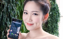 Dàn chân dài siêu gợi cảm bên smartphone