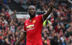 Lukaku san bằng thành tích ghi bàn của Andy Cole, Van Nistelrooy