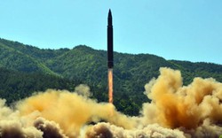 Nhật tiết lộ lý do "bó tay" khi tên lửa Triều Tiên bay qua