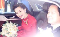 Hot: Hoa hậu Thu Thảo được đoàn xế sang rước "về dinh"