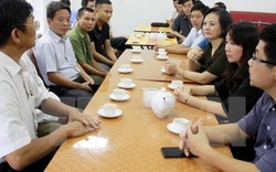 Thăm hỏi gia đình phóng viên TTXVN gặp nạn tại tỉnh Yên Bái