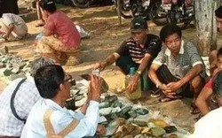 Choáng: Ngọc phỉ thúy thô ở Myanmar bán đổ đống như rau ngoài chợ
