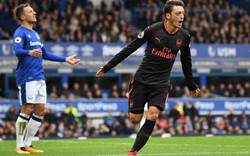 Clip: Ozil lập kỳ tích, Arsenal ngược dòng hạ Everton