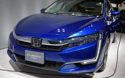 Cận cảnh sedan hybrid cắm điện Honda Clarity PHEV