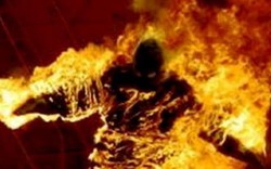 TT-Huế: Người đàn ông cháy đen sau khi tự thiêu bằng 10 lít xăng