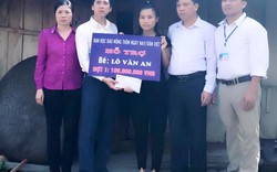 Báo Dân Việt trao 100 triệu tiền bạn đọc ủng hộ tới bé Lô Văn An
