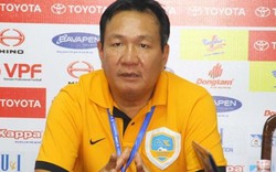 Thua Hà Nội FC, HLV Hoàng Văn Phúc nói gì về quyết định thay người khó hiểu?