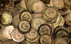 Giá Bitcoin hôm nay (21.11): Đủ sức vượt mốc 8.500 USD?