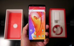 Video đập hộp “Kẻ hủy diệt” mới – OnePlus 5T