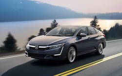 Honda Clarity PHEV công bố giá từ 760 triệu đồng