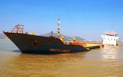 Chậm trục vớt tàu hàng, tỉnh Bình Định “cầu cứu” Bộ GTVT