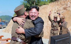 Phóng tên lửa mạnh nhất, Kim Jong-un tuyên bố khiến Mỹ "lạnh gáy"