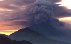 Việt kiều ở Bali không sơ tán vì núi lửa