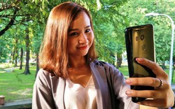 Chỉ có smartphone chịu “nhúc nhích”