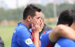 Cầu thủ bật khóc khi công bố danh sách U23 Việt Nam đi Thái