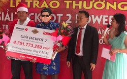 Trúng jackpot “khủng” nhờ ngày sinh của... nhân viên bán vé Vietlott