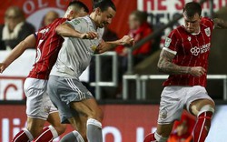 Ibrahimovic lập siêu phẩm, M.U thành cựu vương League Cup