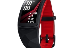 Samsung Gear Fit2 Pro có thể lặn sâu 50m, giá bao nhiêu?