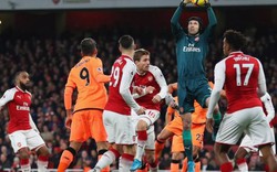 Công làm thủ phá, Arsenal "hút chết" trước Liverpool