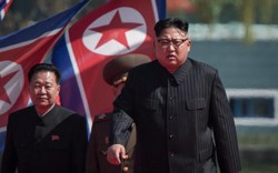 Được tên lửa bắn xa, Kim Jong-un mất gì trong năm 2017?