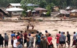 Bão cuốn cô gái Philippines trôi 900km ra biển