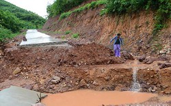 Quảng Ninh: Đường thôn đặc biệt khó khăn vừa làm xong đã... sụt vỡ