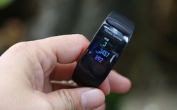 Cận cảnh vòng đeo tay thông minh Gear Fit2 Pro trước ngày "lên kệ"