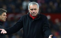 M.U 4 trận không thắng, Mourinho phát biểu sốc về trọng tài