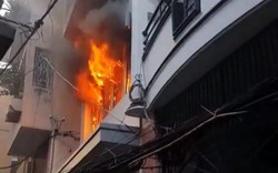 Nữ Việt kiều mắc kẹt trong căn nhà rực lửa ở phố Tây