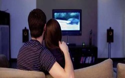 Phát hiện mới: Xem ti vi sẽ làm giảm ham muốn sex