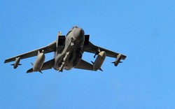 "Cuồng phong" Tornados Anh giáng đòn sấm sét vào IS ở Syria 
