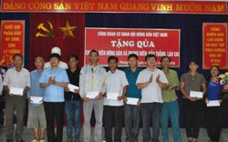 Hội Nông dân Việt Nam tặng quà cho hộ nghèo tại Lào Cai
