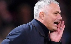 HLV Mourinho bị FA "sờ gáy" vì chửi bới ngoài đường biên